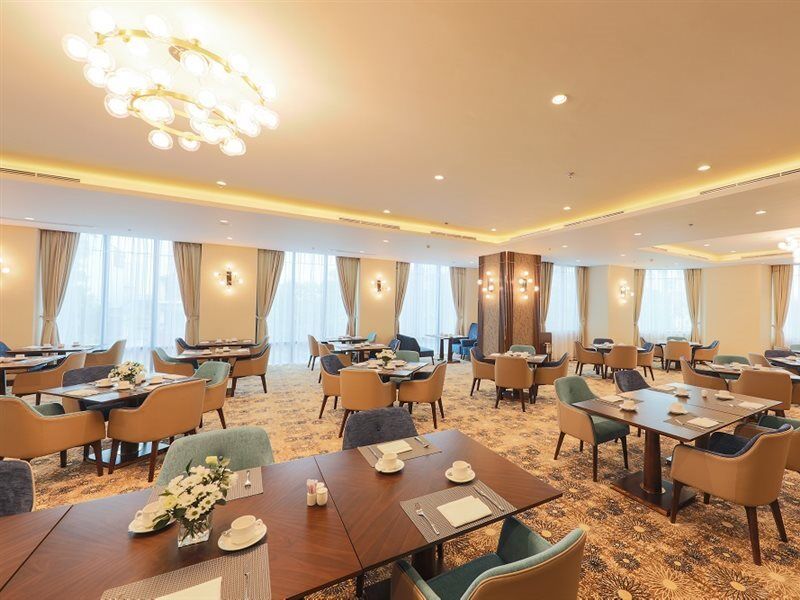 Grand Vista 5* Hanoi