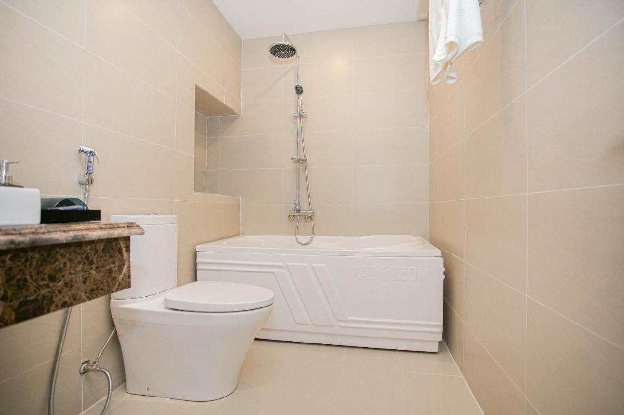 New Century Hotel 3*