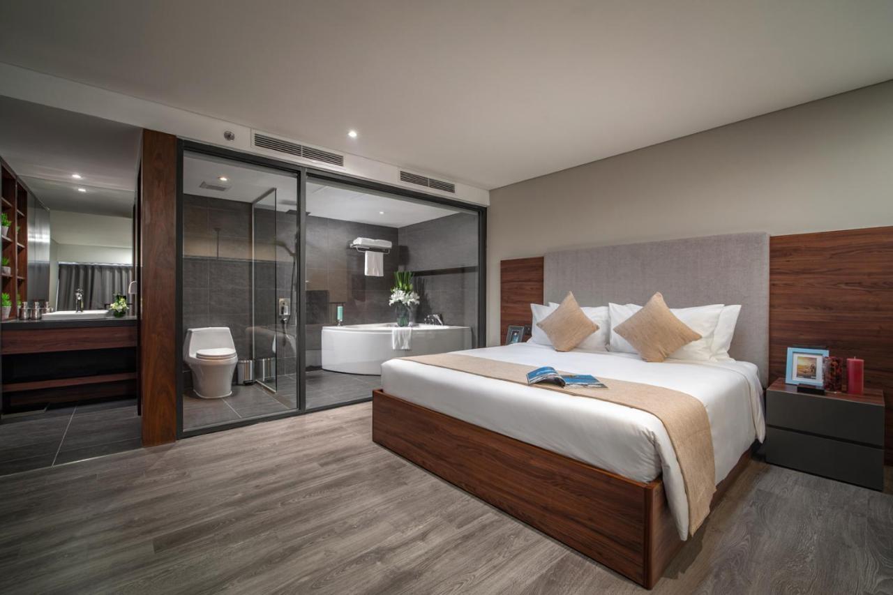 Pentstudio West * Hanoi