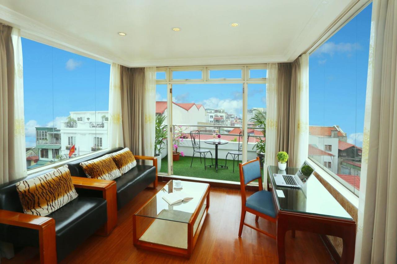 Hotel House & Travel