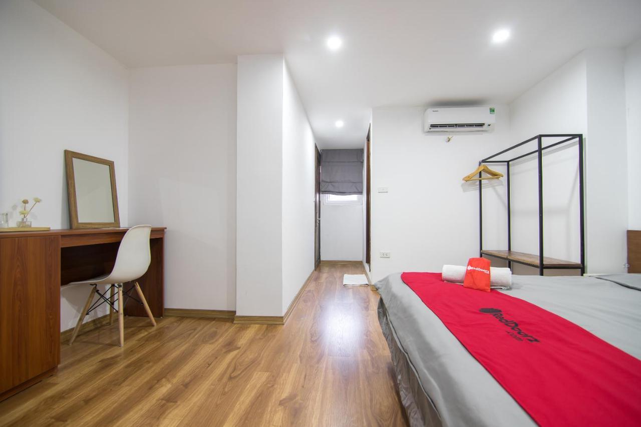 Hostel Reddoorz Near St. Joseph's Cathedral *