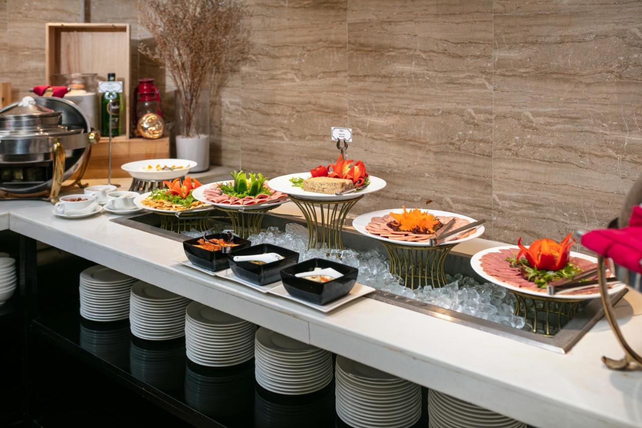 La Casa Hotel Hanoi