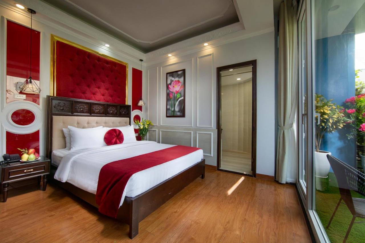 Royal Palace 2 Hotel 4*
