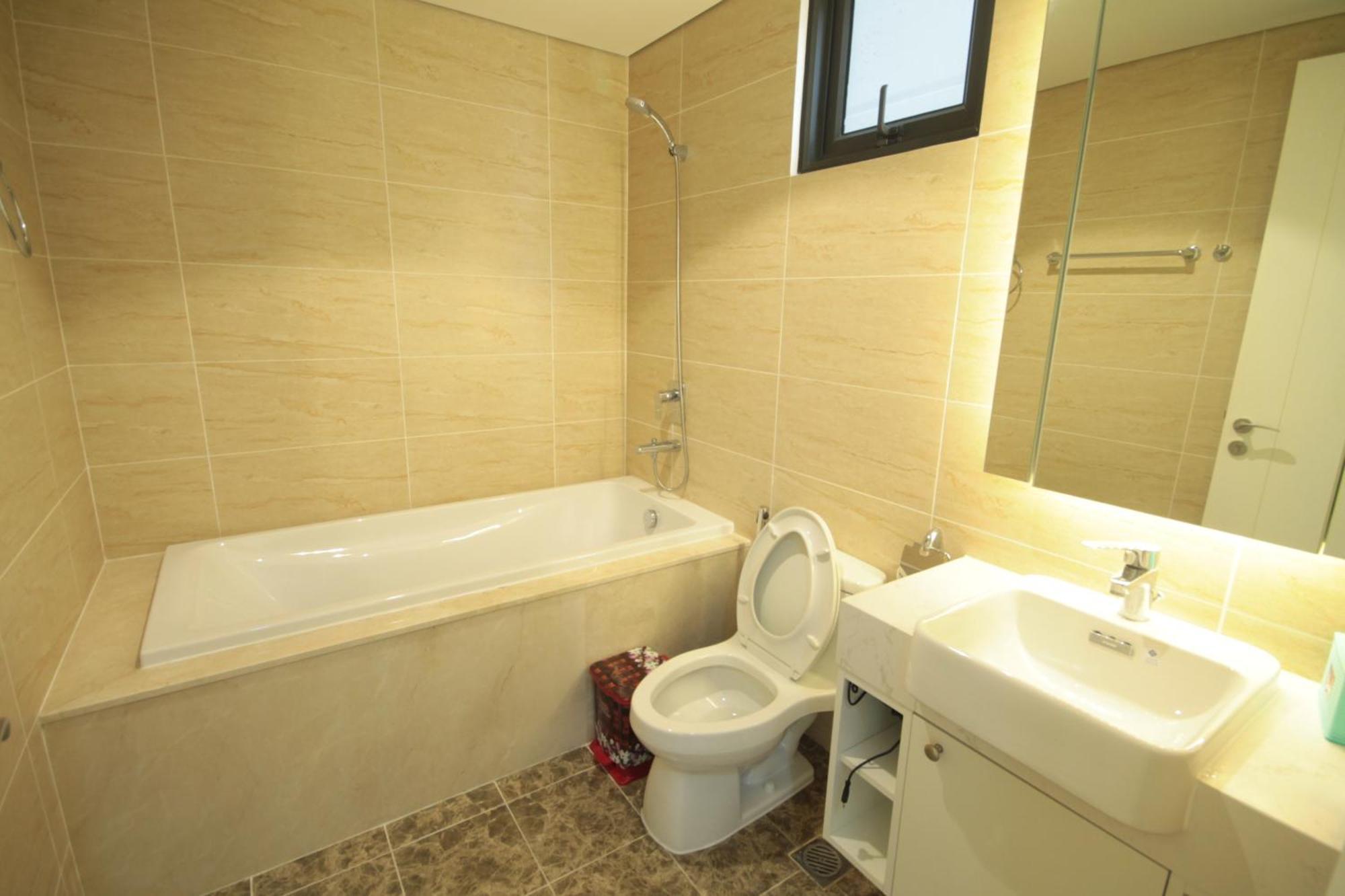 Khách sạn hẻo lánh Vinhomes D'capitale - By Bay Luxury