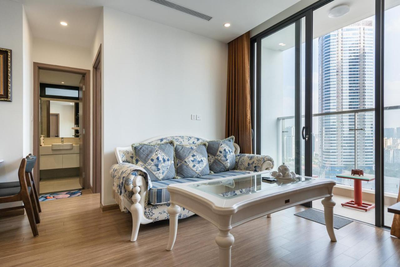 Luxury Vinhomes Skylake *