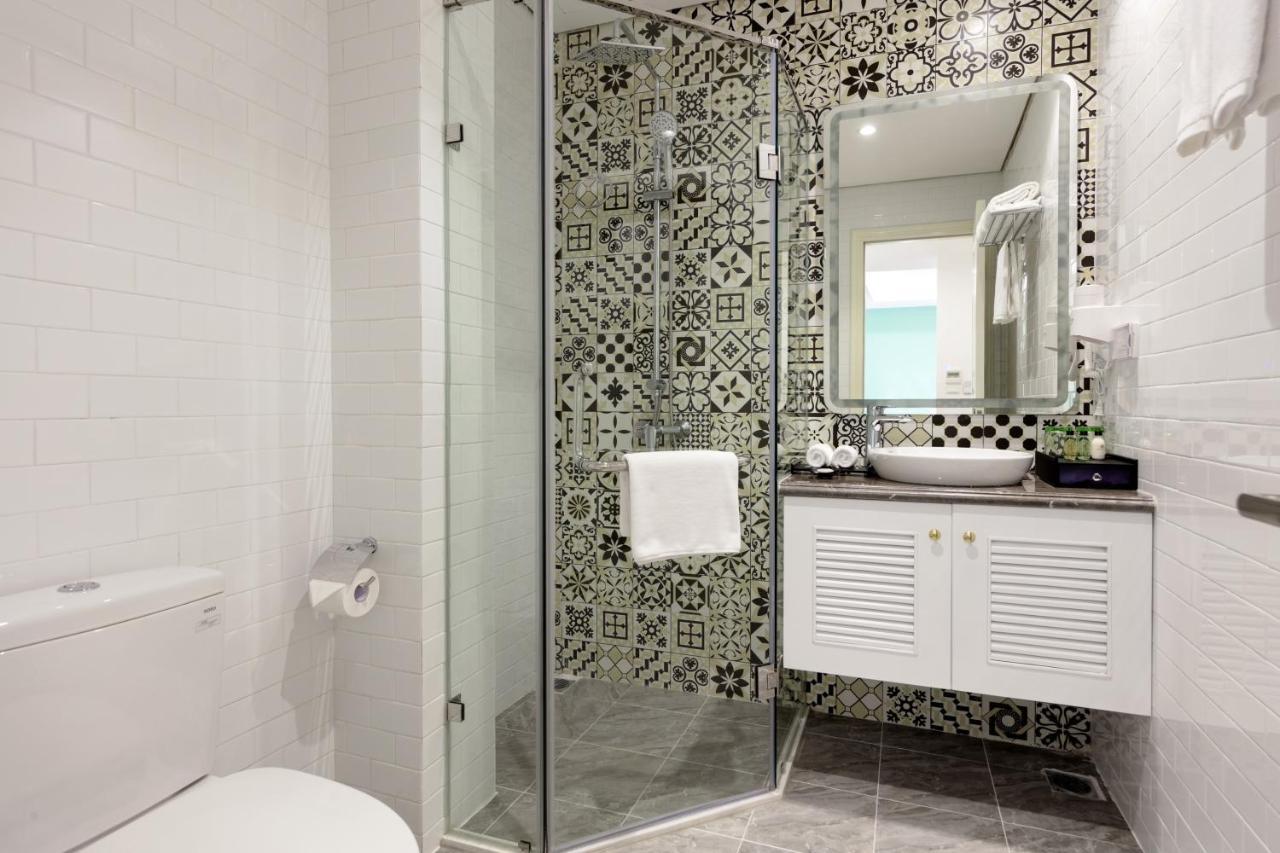 Minasi Hanoioi Lakeside Khách sạn