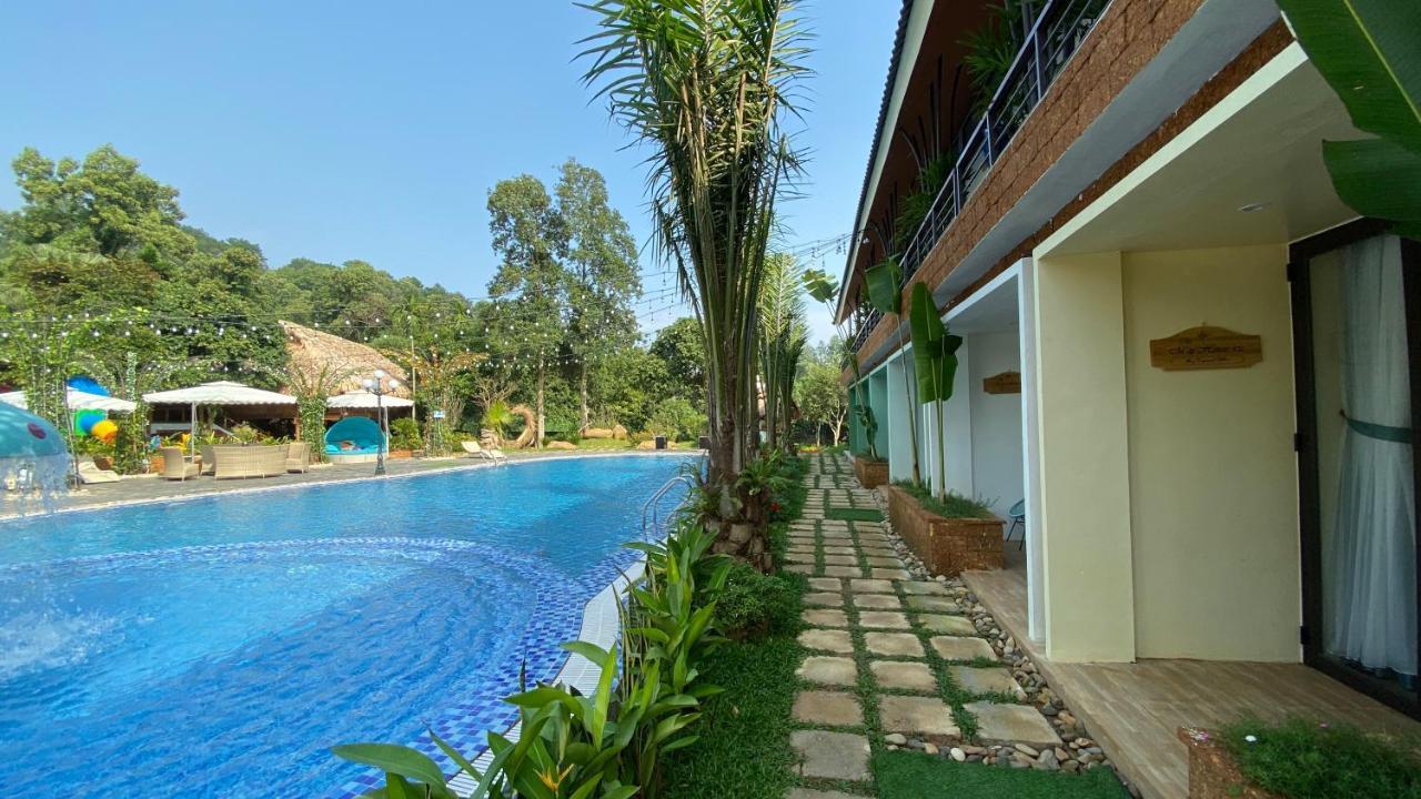 Tropical Villas Resort *
