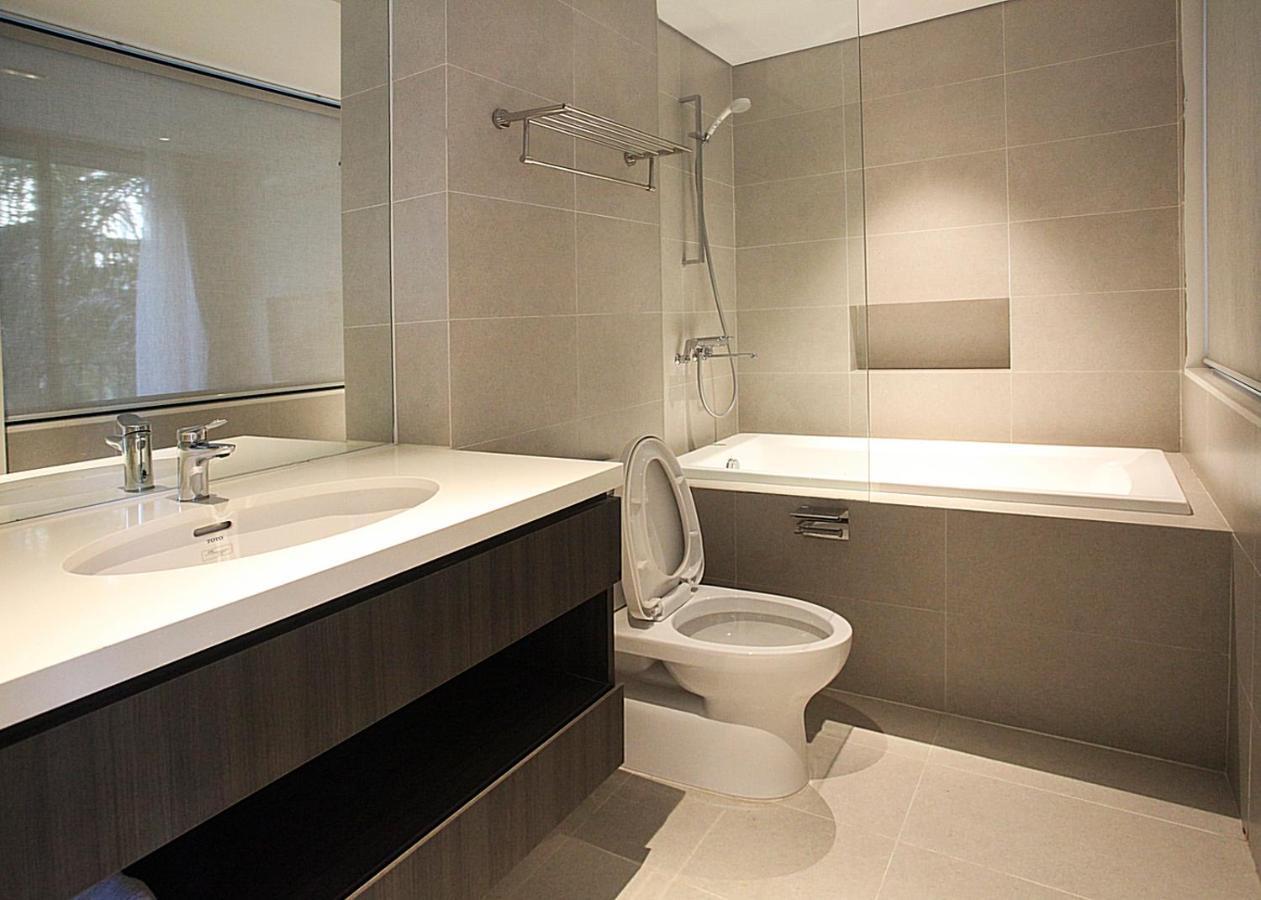 3 - Luxury In Tay Ho Street *