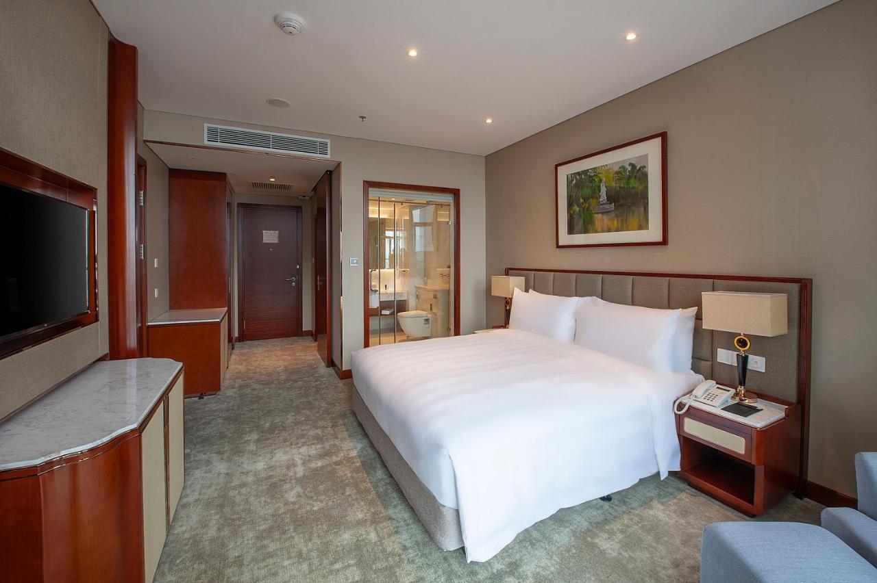 Wyndham Garden Hotel