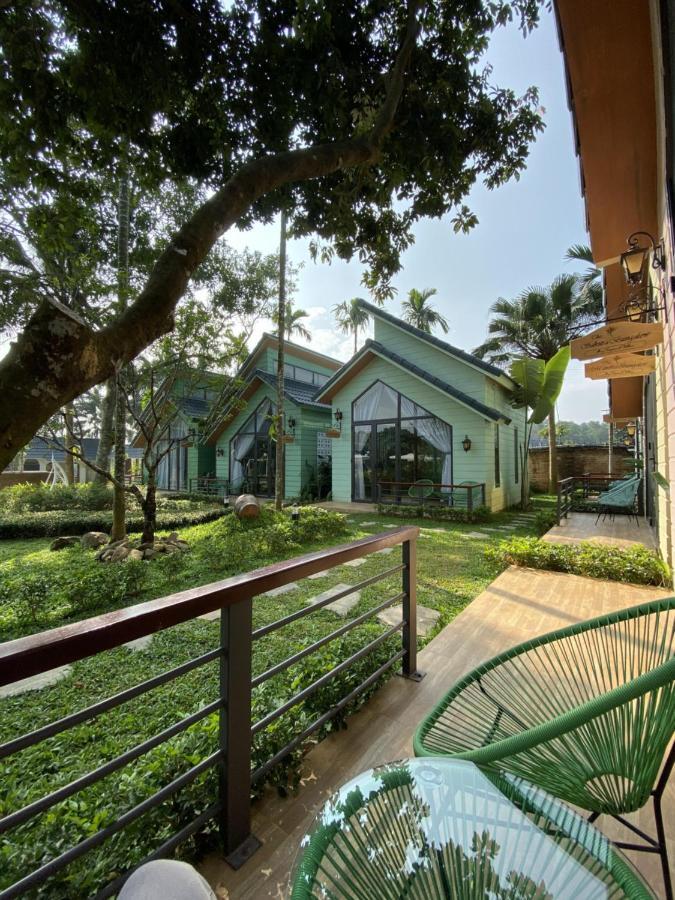 Tropical Villas