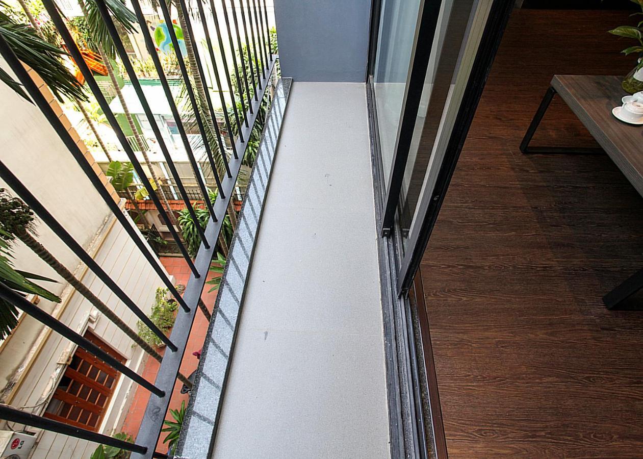 3 - Luxury In Tay Ho Street Apartment Hanoi
