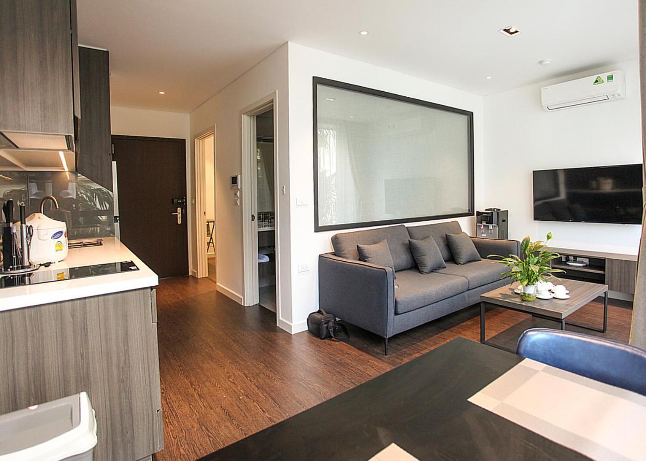 3 - Luxury In Tay Ho Street *