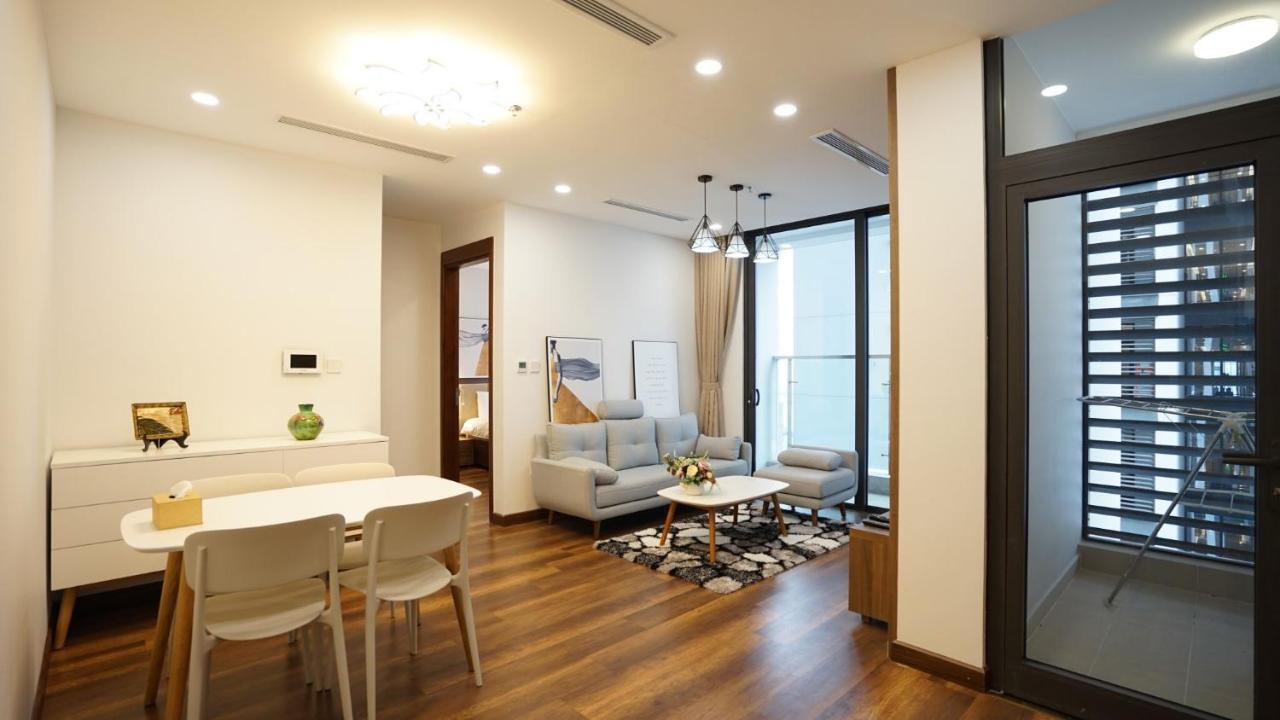 Apartment Vinhomes Metropolis & *