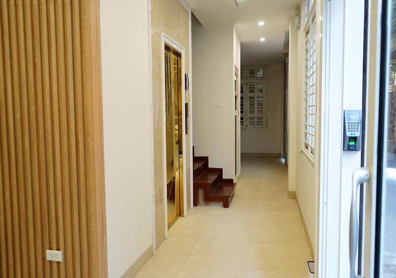 Lyn House - Service Hoang Quoc Viet *