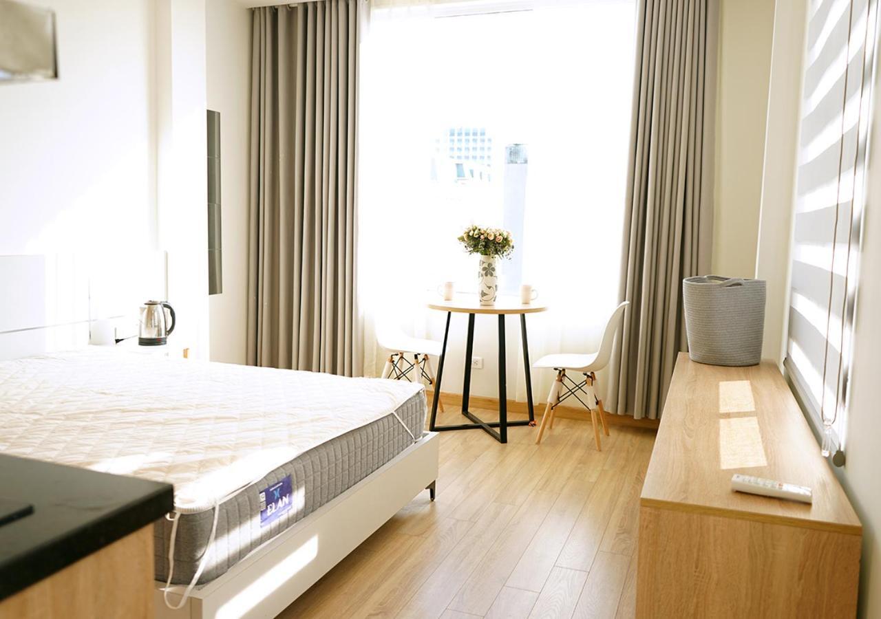 Lyn House - Service Hoang Quoc Viet Khách sạn hẻo lánh