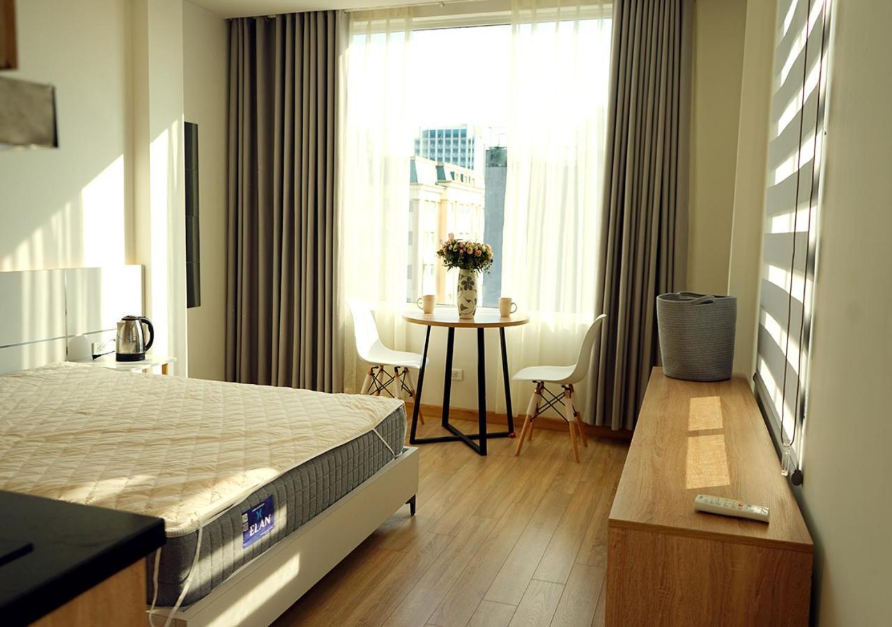 Lyn House - Service Hoang Quoc Viet * Hà Nội