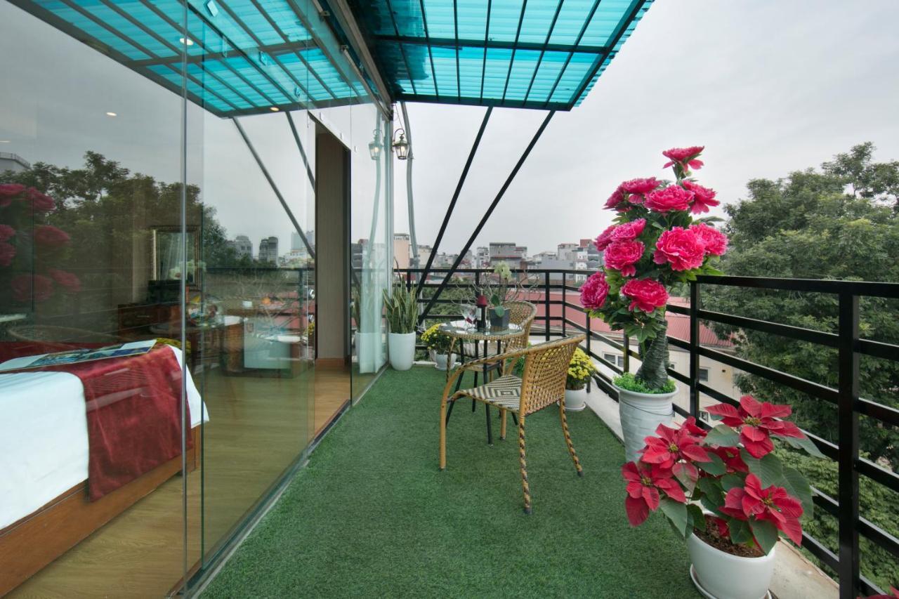 Hotel Lotus Boutique 4*