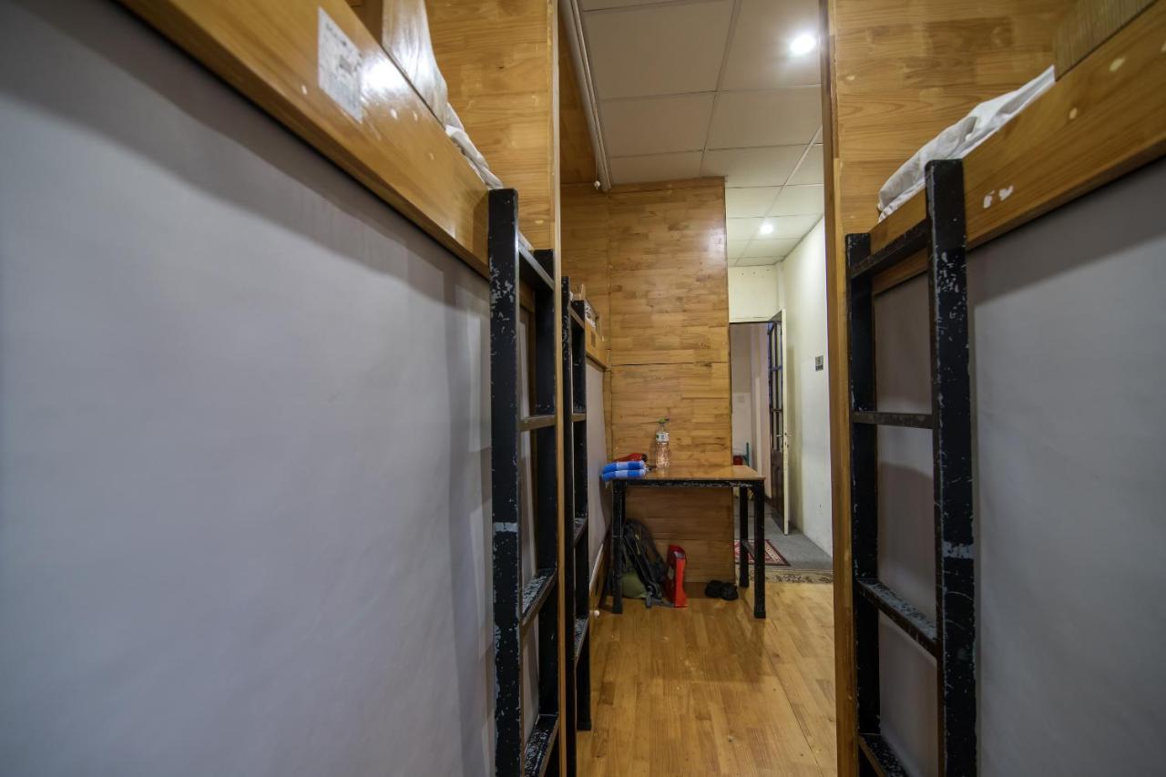Hotel Box