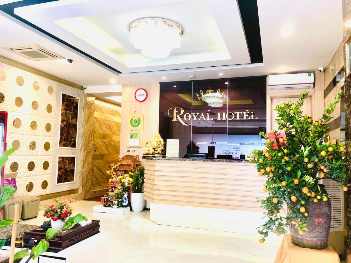 Hotel The Royal Near West