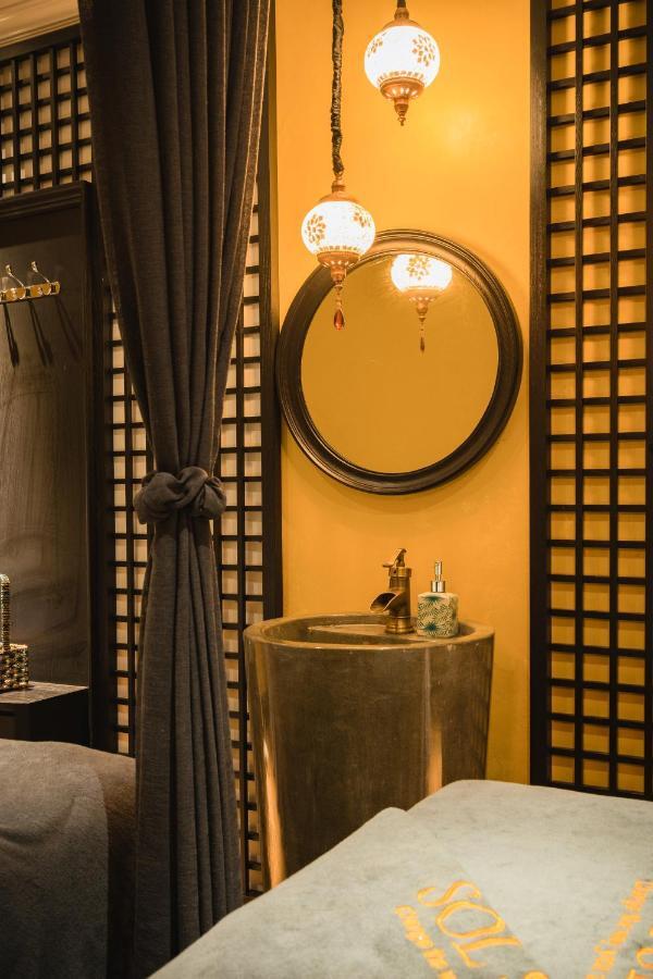 Hotel Solaria Hanoi