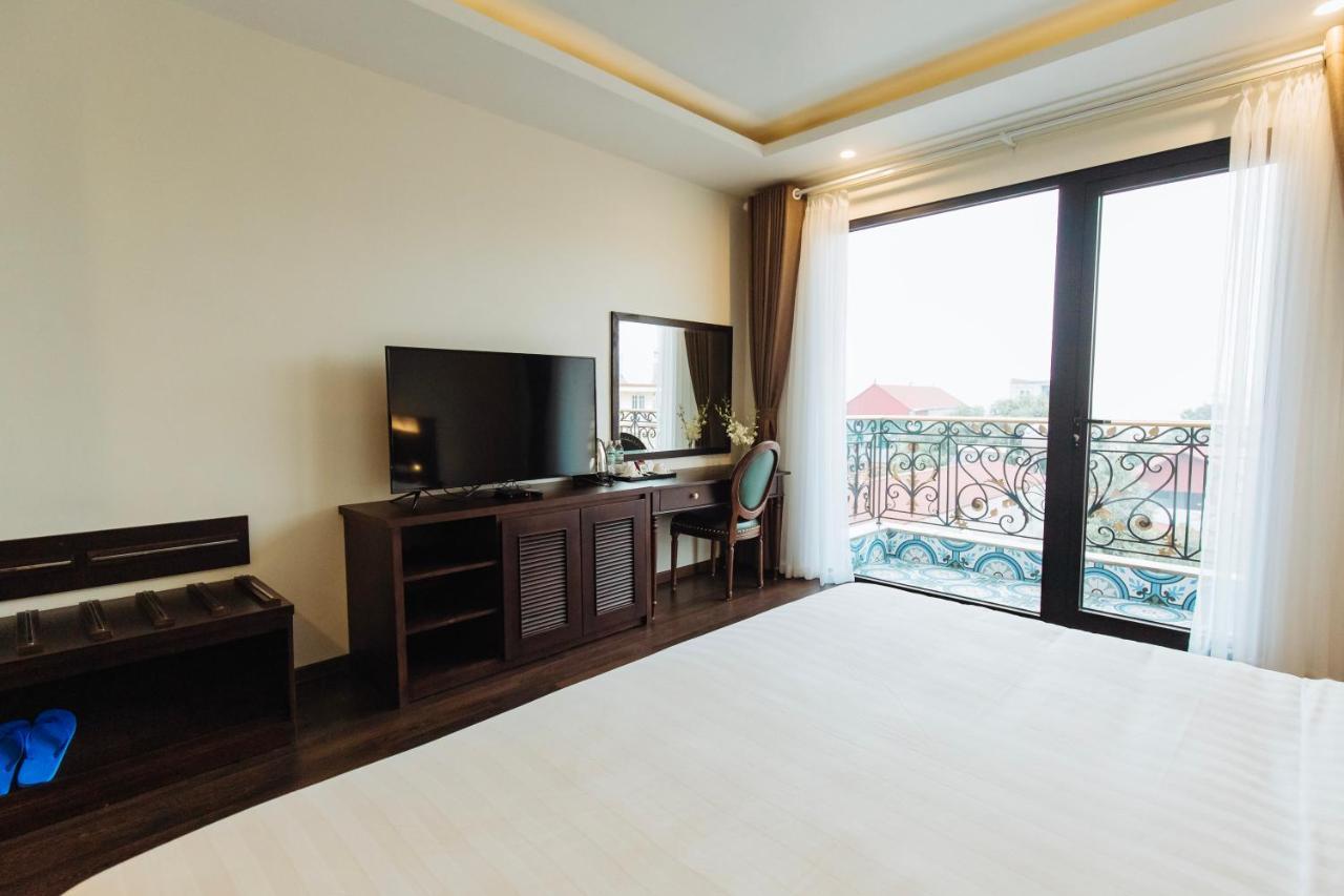 Paragon Noi Bai & Pool Hanoi