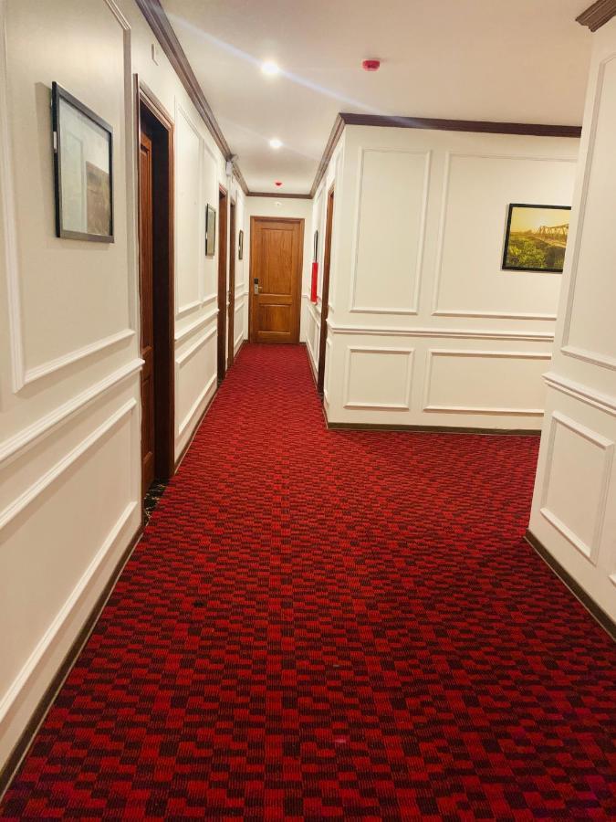 Hotel Paragon Noi Bai & Pool 4*