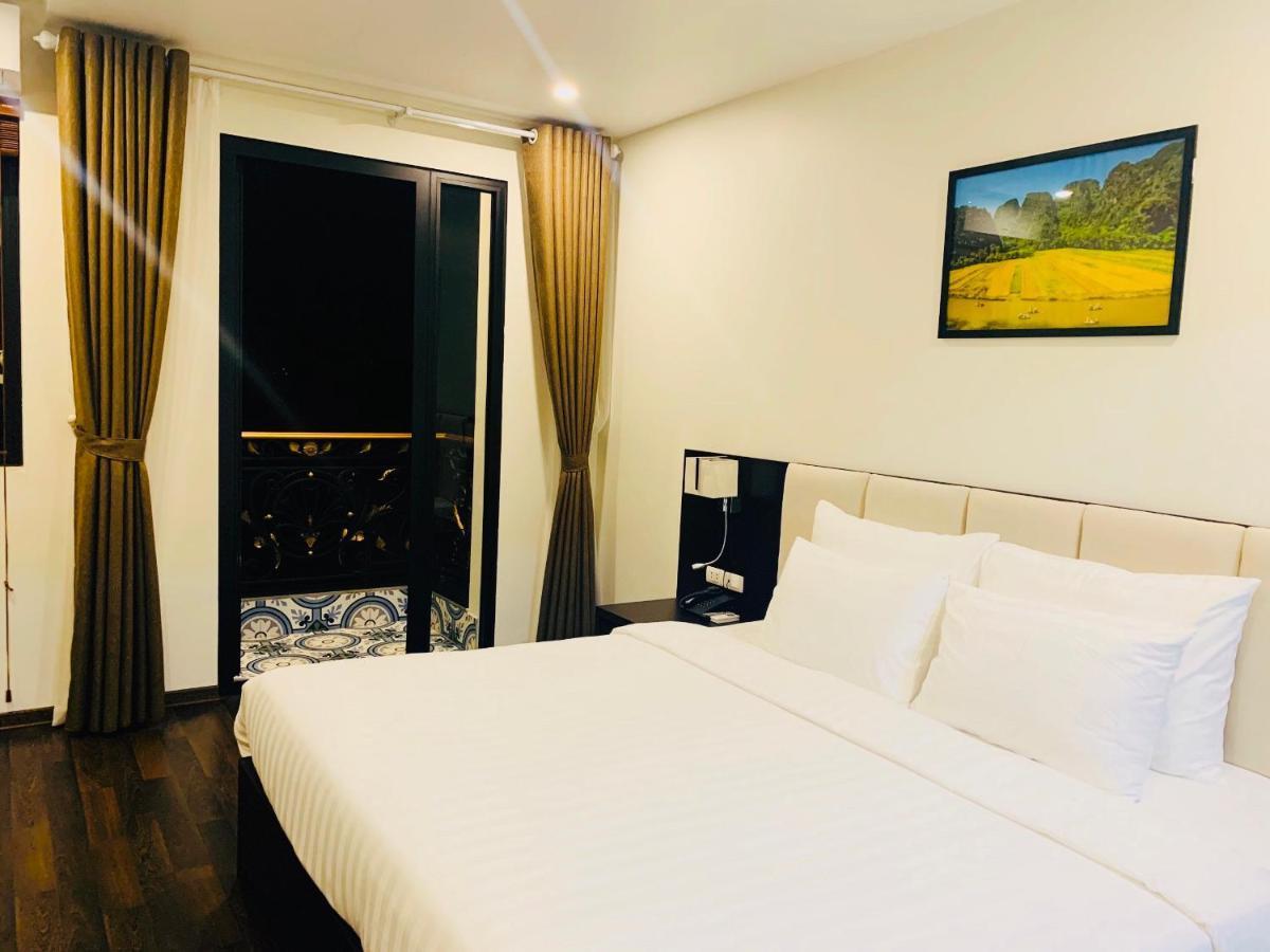 Paragon Noi Bai & Pool Hotel Hanoi