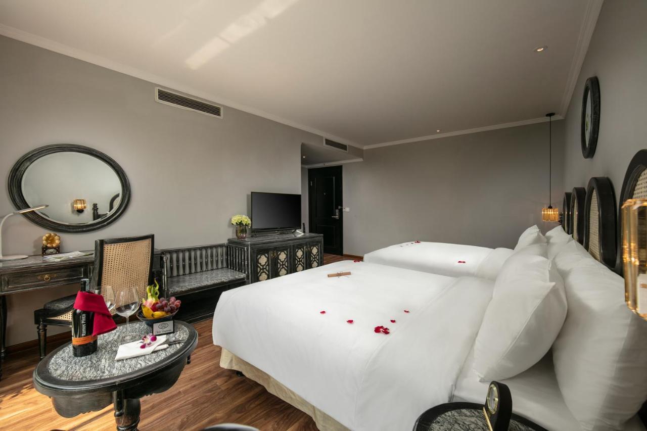 Hotel Shining & Hanoi