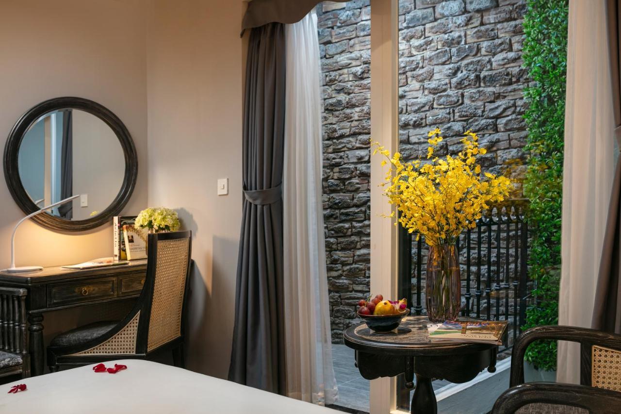 Hotel Shining & Hanoi