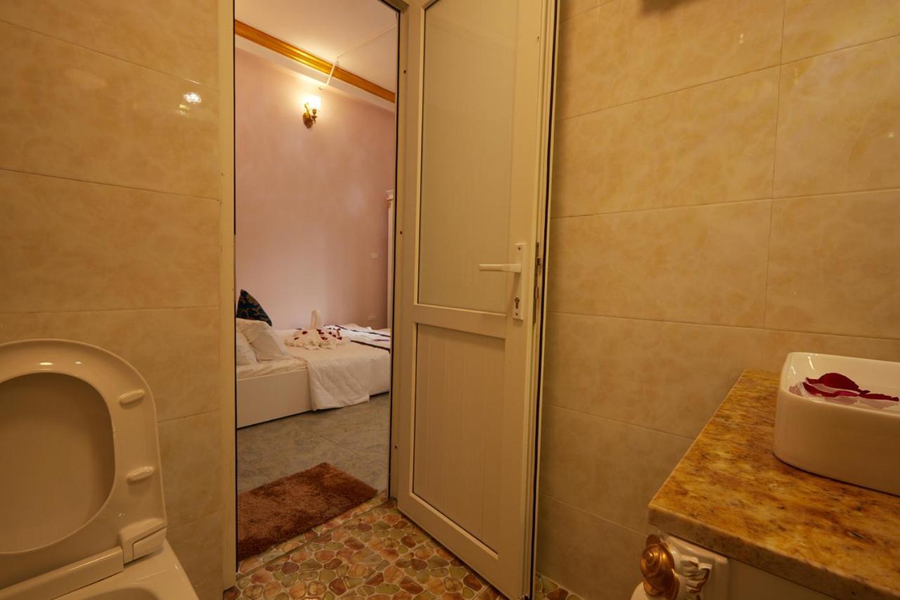 Hotel Lucky Budda