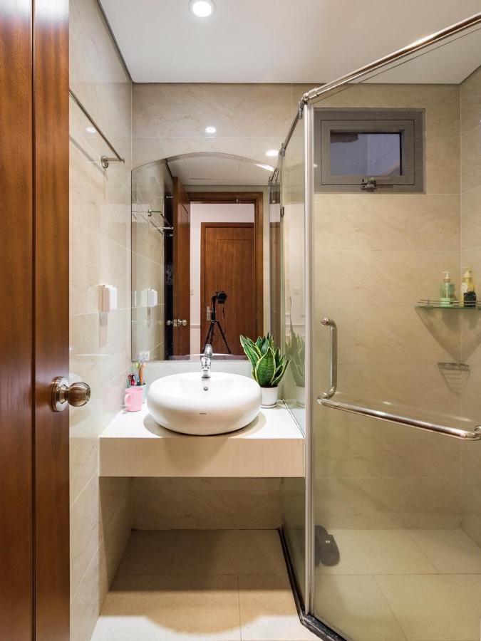 Apartment Bom Homes- Vinhomes Times City- Service