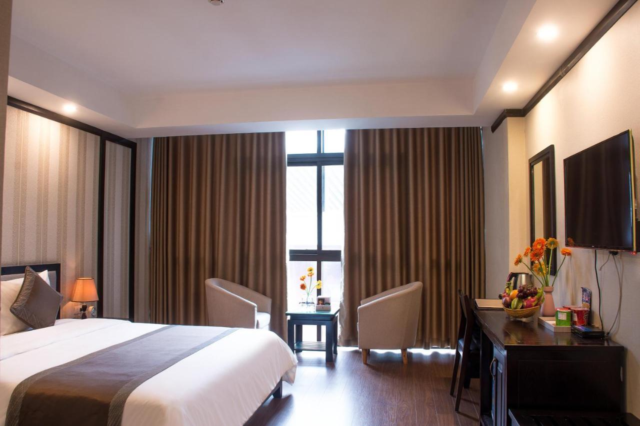 Friendship Hotel