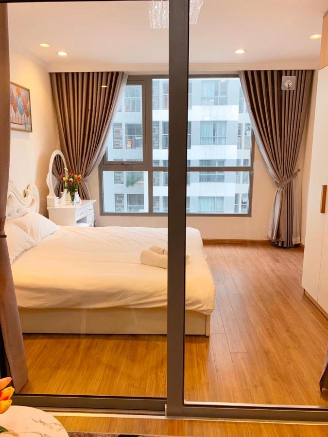 Apartment Bom Homes- Vinhomes Times City- Service *