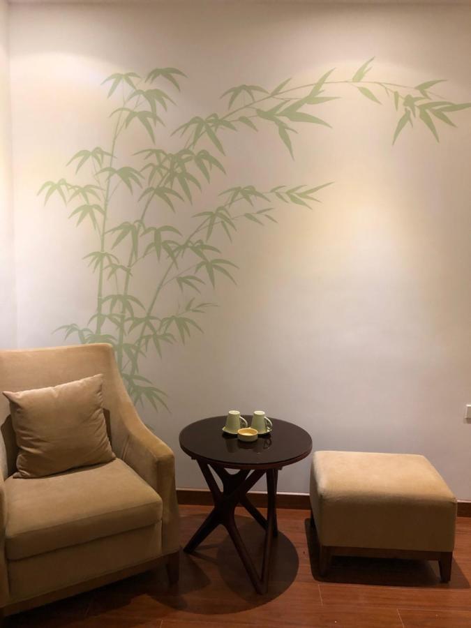 Le Grand - The Oriental Hotel Hanoi
