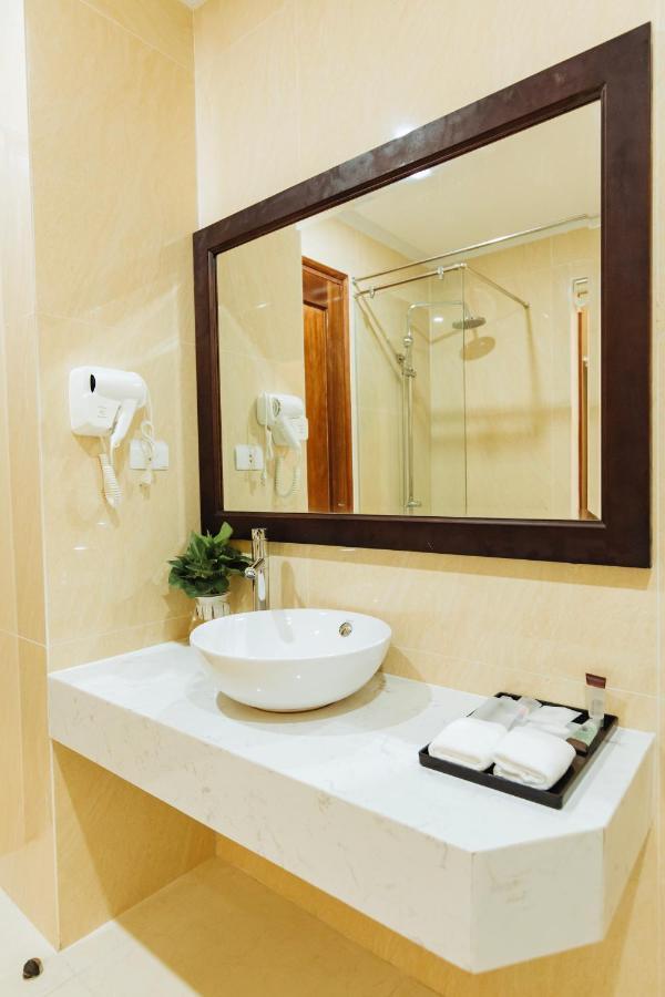 Hotel Paragon House And Hanoi
