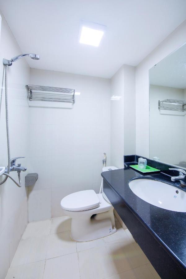 Hotel Oyo 333 Nhue Giang 2*