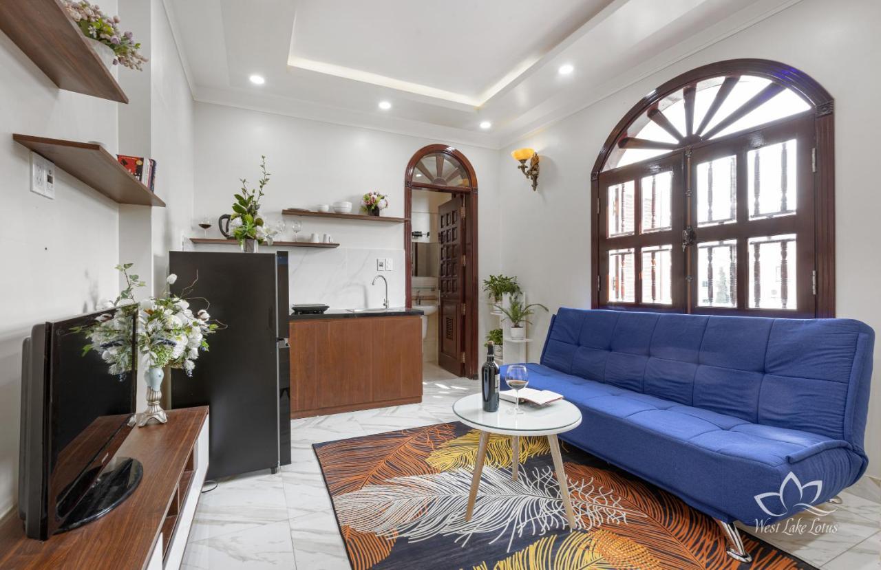 The Lakeside - West Lake Lotus Apartment