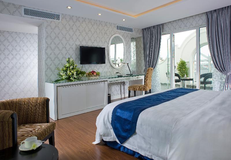 Victor Gallery & Hotel 4*