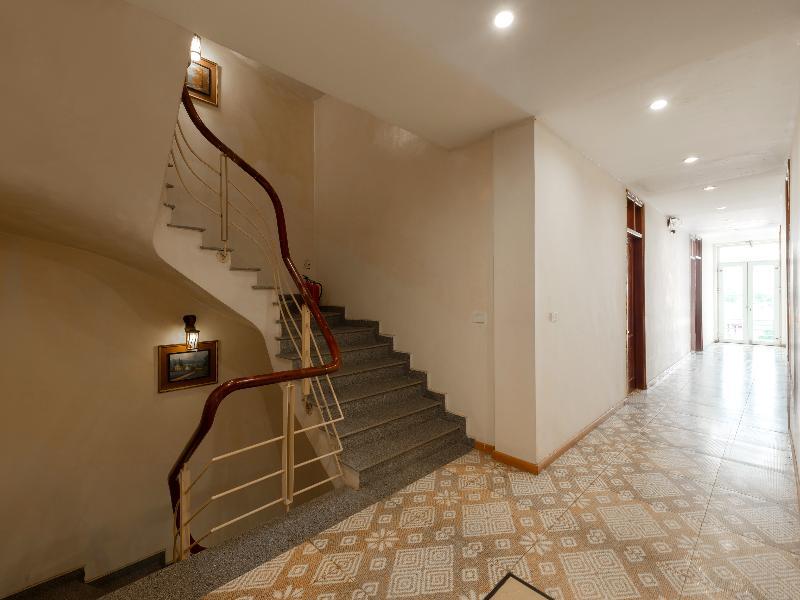 Oyo 472 Lenka Hotel
