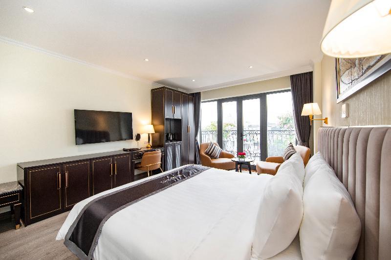 Hotel San Palace & 3*