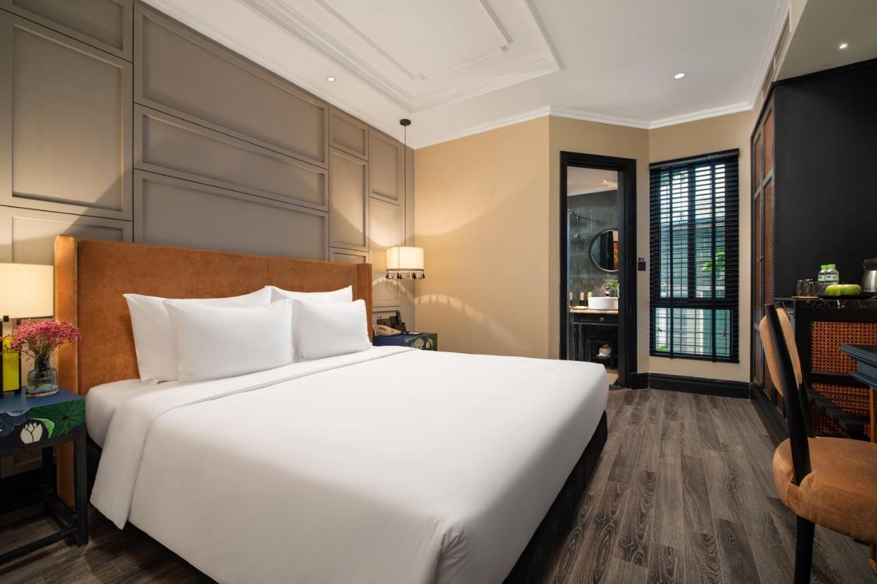 Solaria 4*