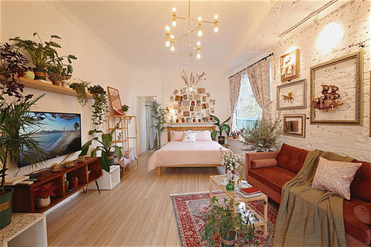 Eiffel Gallery Apartment
