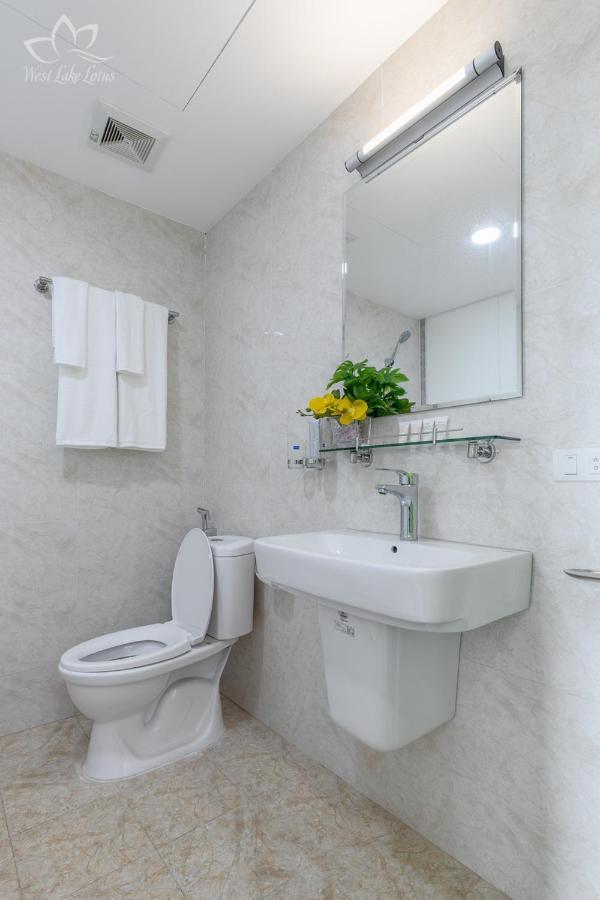 The Lakeview - West Lotus Hotel 2*
