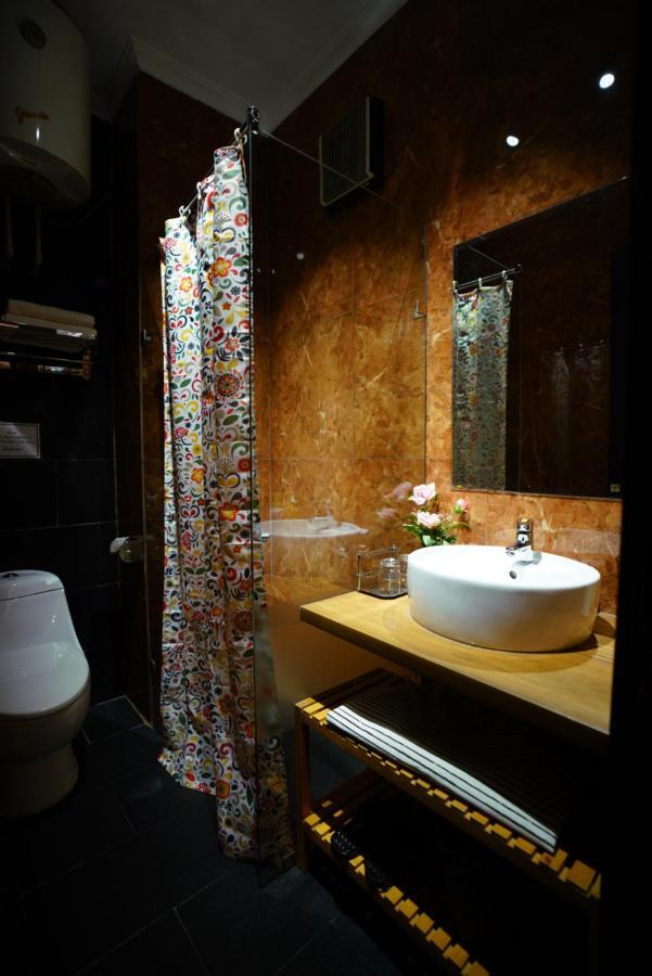 Elegant Studio Yet Kieu Apartment Hanoi