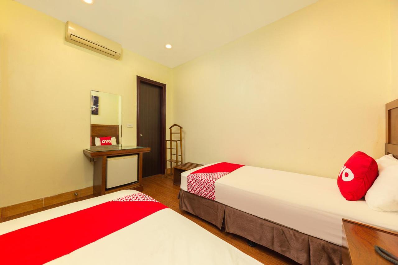 Oyo 1046 Saigon Palace - Tran Quoc Hoan 2*