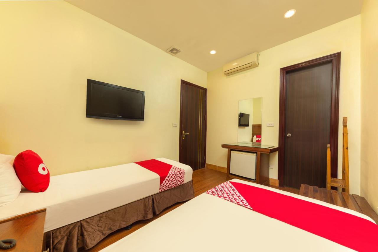 Hotel Oyo 1046 Saigon Palace - Tran Quoc Hoan 2*