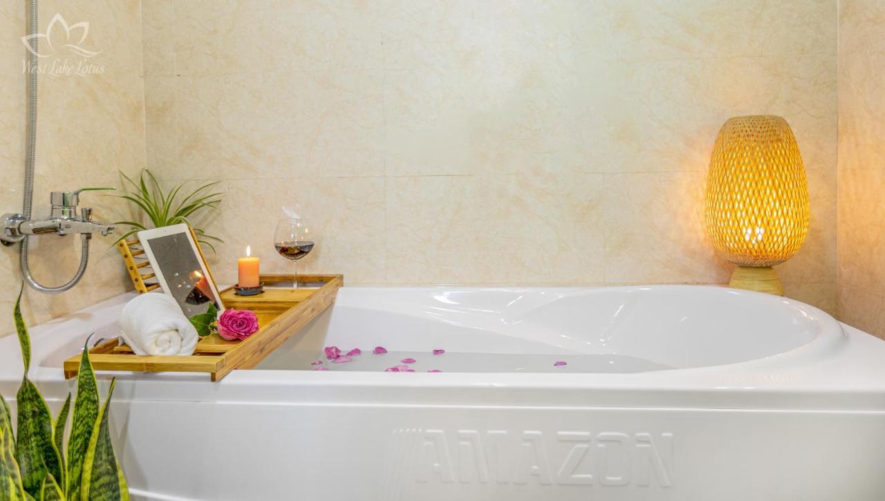 Hotel The Lakeview - West Lotus Hanoi