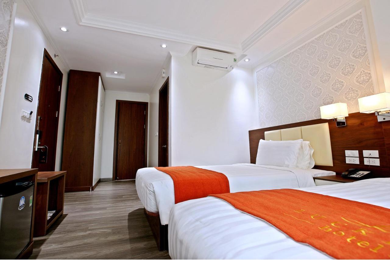 Luckful Hotel 3*