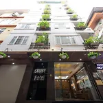 Sunny Hotel