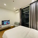 Gavi Home - Luxury Apartment Vinhome Green Bay Me Tri Ha Noi